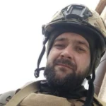 «Привезли частинку пам’яті про командира»: матері загиблого розвідника з Вінниччини передали його нагороду